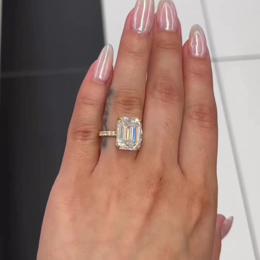 7.5 Ctw Emerald Cut Ring in 14K Gold